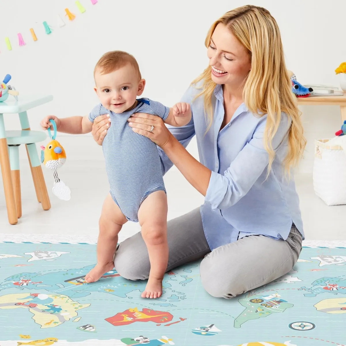 Skip Hop Double play Reversible Playmat Play gym & Mats- Little Travelers/Herringbone